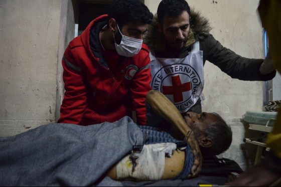Image: A patient is evacuated from a hospital in the Old City of Aleppo, in a joint operation by the Syrian Arab Red Crescent (SARC)