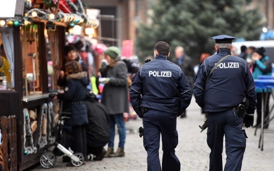 Image: Security at Christmas market in Potsdam