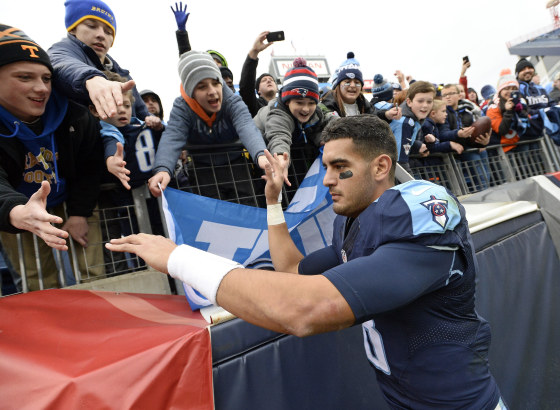 Marcus Mariota Named Polynesian Pro Football Player of 16