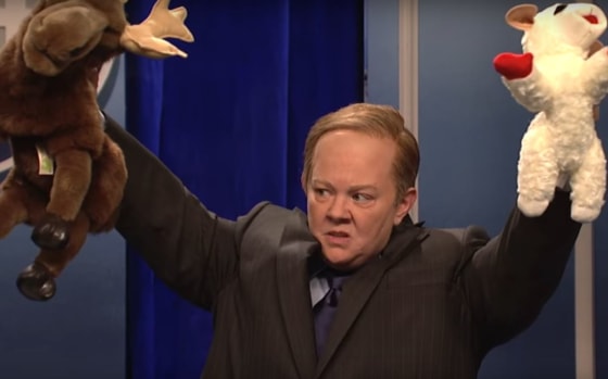 Image: Melissa McCarthy mimicked Sean Spicer's famously combative first appearance with the White House press corps