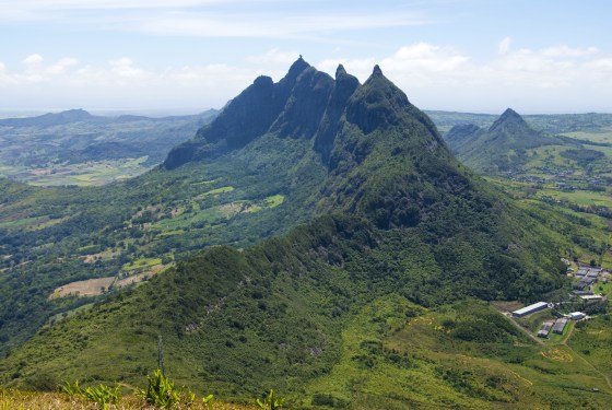 Image: Panoramic views of Mauritius.