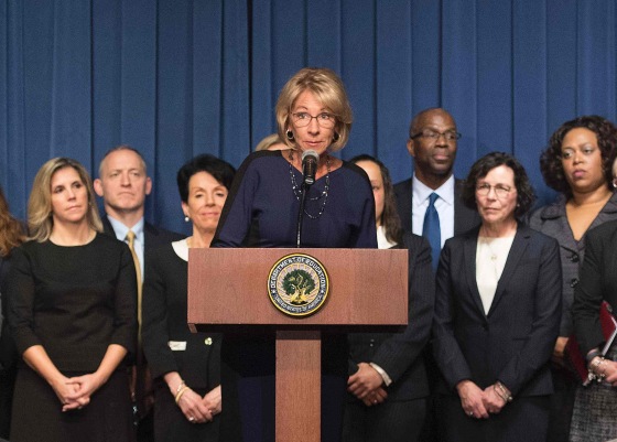 Image: DeVos