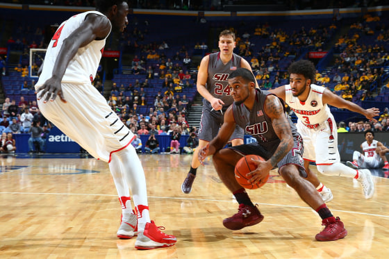 Image: MVC Basketball Tournament - Semifinals