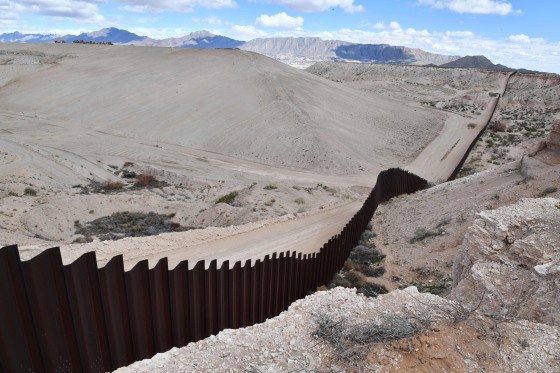 Image: The metal fence between Mexico and the United States