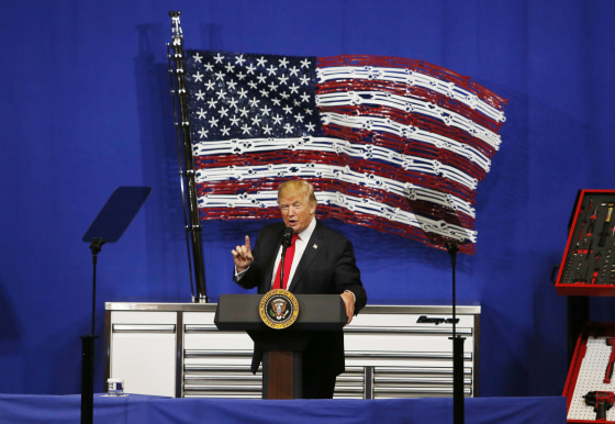 Image: Trump speaks at Snap-On Tools in Kenosha