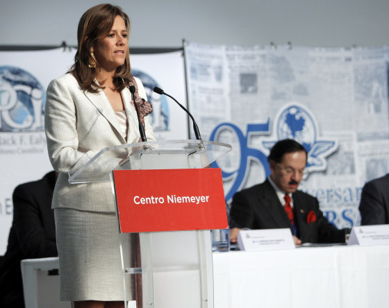 Image: Mexican presidential candidate, Margarita Zavala, speaks at a meeting of Scientific Journalism
