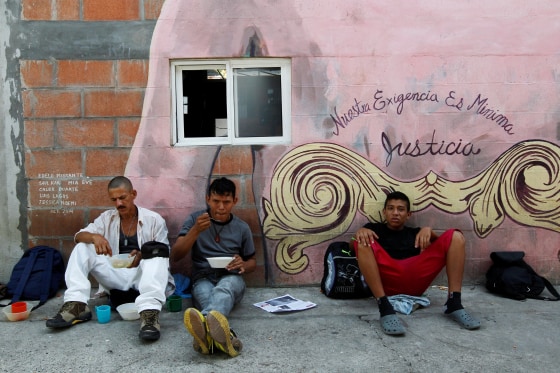 Image: The Wider Image: Spooked by Trump, migrants turn to Mexico