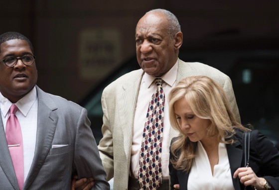 Image: Cosby arrives at the Allegheny County Courthouse