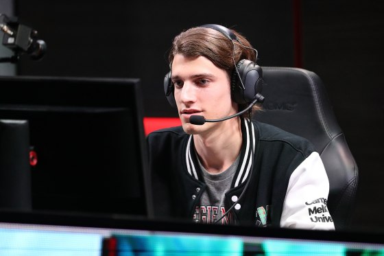 League of Legends College Championship - Opening Round