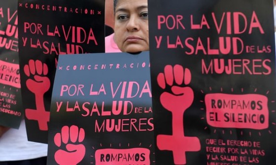File photo of Salvadoran women taking part in a demonstration to demand the decriminalization of abortion in San Salvador on 23 February 2017.