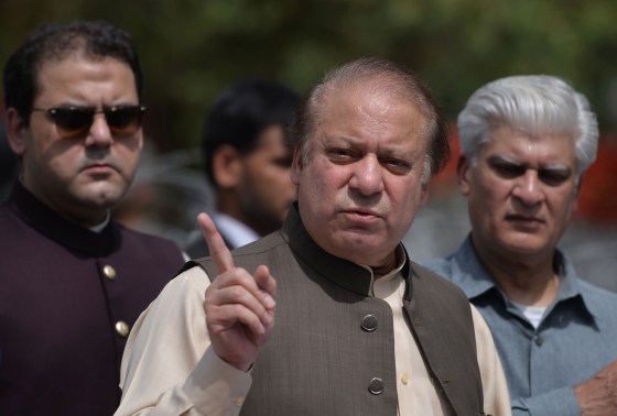 Image: PAKISTAN-CORRUPTION-PANAMA-SHARIF-POLITICS