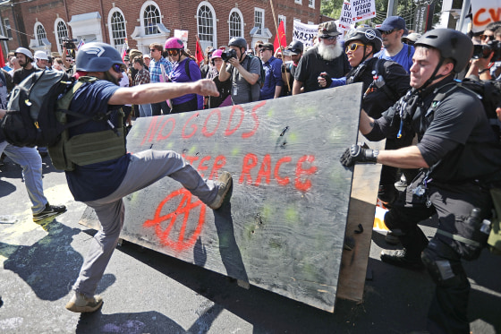 170816-antifa-charlottesville-ac-642p.jp