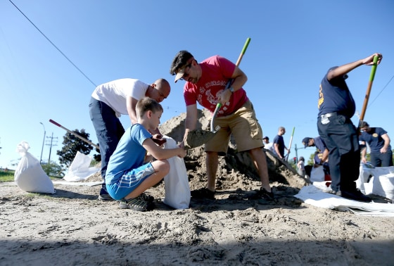Image: New Orleans residents fill sand bags in preparation for Hurricane Nate on Oct. 6, 2017 in New Orleans, Louisiana.