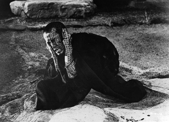 Image: Katsuo Nakamura holds head in grief in a scene from the film \"Kwaidan.\"