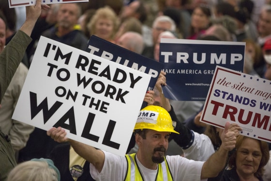 Image: Donald Trump Campaigns Along SC Coast One Day Ahead Of Primary