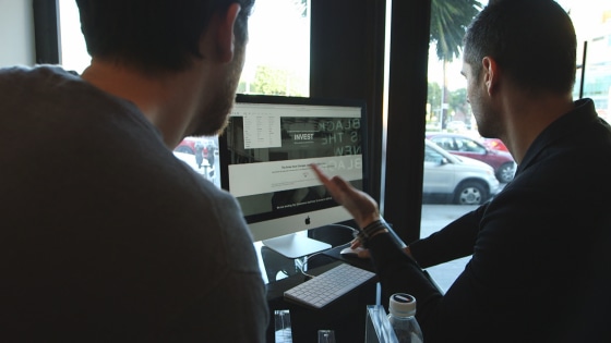 image: Crowd Funding