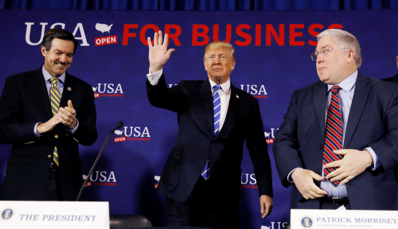 Image: Donald Trump visits West Virginia