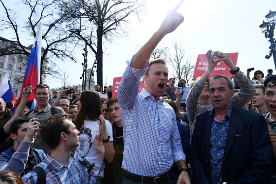 Image: Alexei Navalny shouts during an unauthorized anti-Putin rally