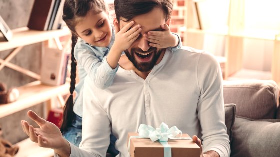 technology father's day gift guide
