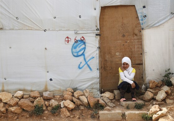 Image: Young Syrian Refugee Girl