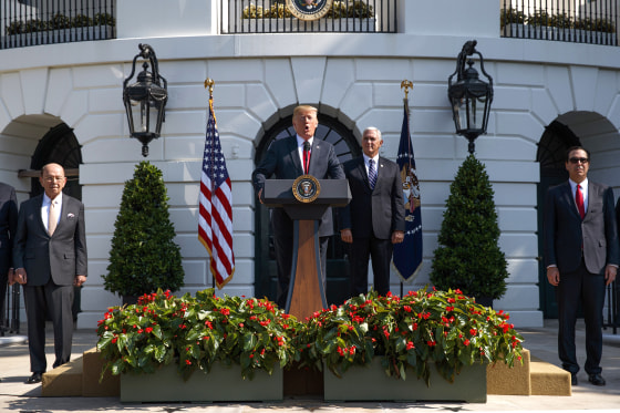 Image: Donald Trump, Steve Mnuchin, Wilbur Ross, Mike Pence