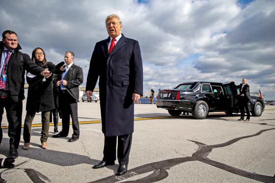Image: U.S. President Donald Trump speaks about the shooting in Pittsburgh