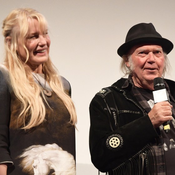 Neil Young confirms that he and Daryl Hannah are married