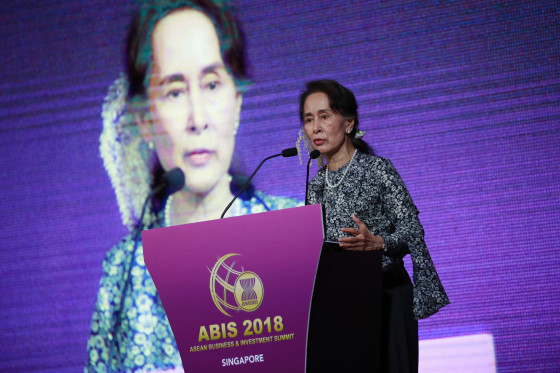 Myanmar's State Counsellor Aung San Suu Kyi delivers her keynote speech at the ASEAN Business and Investment Summit in Singapore on Nov. 12, 2018.