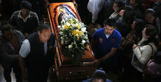 IMAGE: Mexican gas explosion funeral