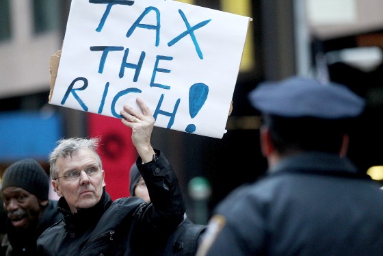 Image: Pro-Union Supporters Hold March At New York City Hall To Wall Street