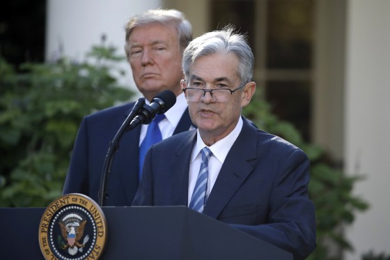 Image: Donald Trump Jerome Powell