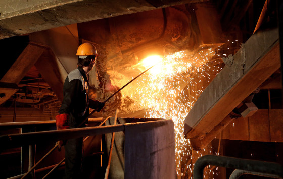 Image: FILES-IRAN-NUCLEAR-POLITICS-US-STEEL-MINING-sanction-metal