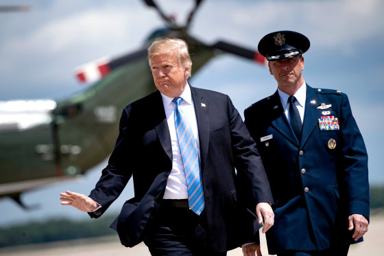 Image: US-POLITICS-TRUMP-DEPARTURE