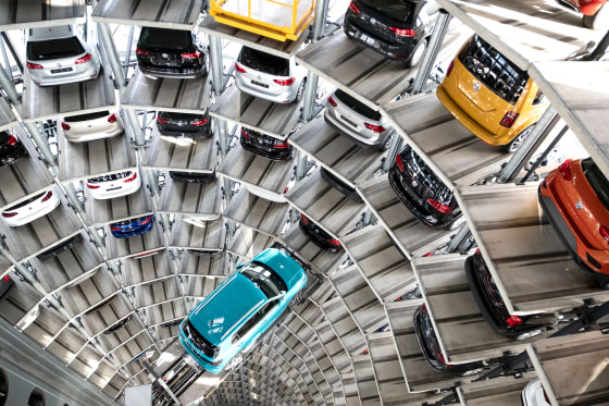 Photo shoot in the car towers of the VW Autostadt