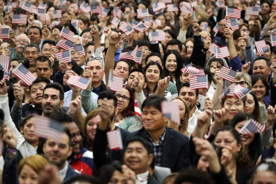 Image: Immigrants attend a naturalization ceremony to become new U.S. citizens in Los Angeles