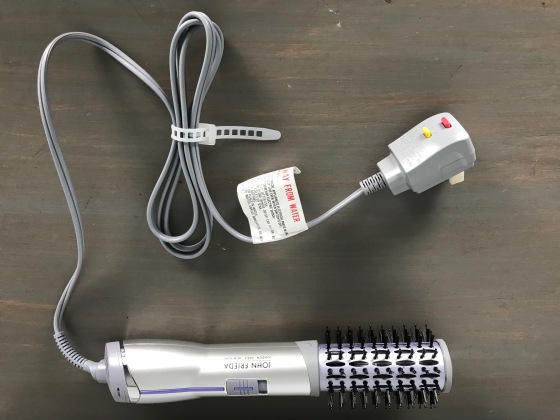 John Freida hot air brush review How to get an at home blowout
