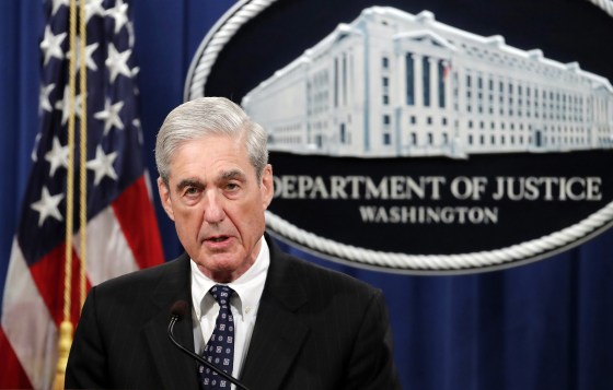 Image: Special counsel Robert Mueller speaks at the Department of Justice