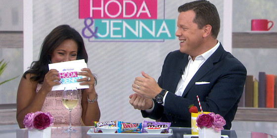 Willie Geist and Sheinelle Jones taste new Fudge M&M's and Skittles