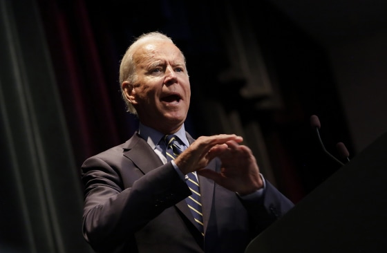 Image: Democratic Presidential Hopefuls Speak At The Iowa AFL-CIO Convention