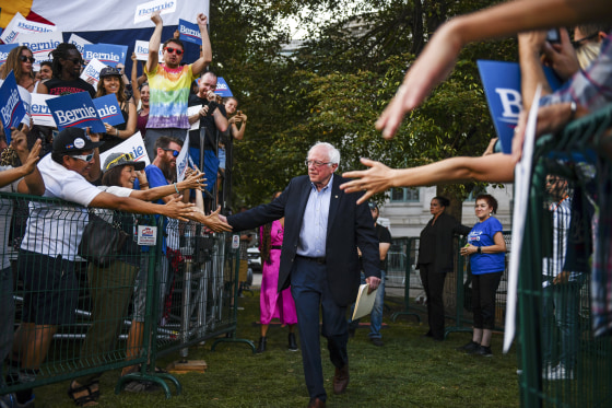 Image: Sen. Bernie Sanders Makes First Campaign Stop In Colorado For 2020 Race