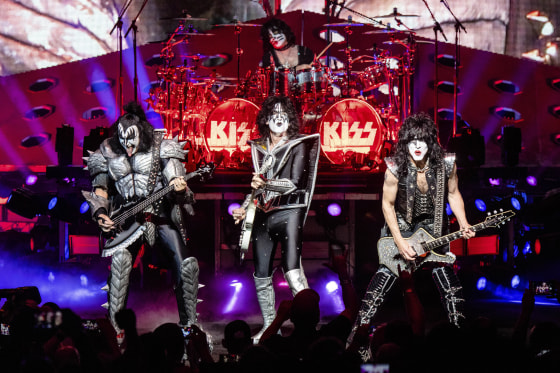Jumping the shark? Kiss will play for them underwater