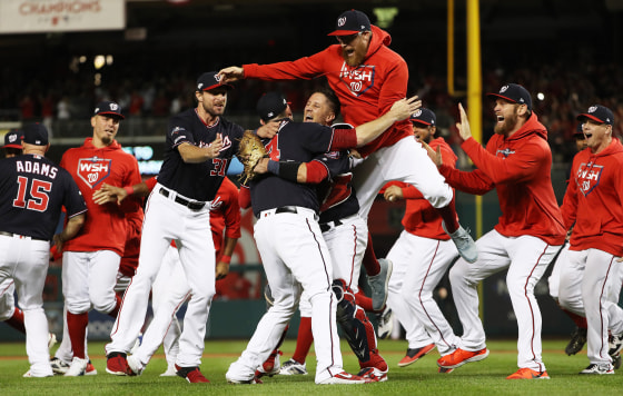 Image: League Championship Series - St Louis Cardinals v Washington Nationals - Game Four