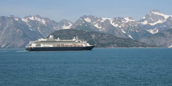 Holland America cruise ship Ms Zaandam in Glacier Bay