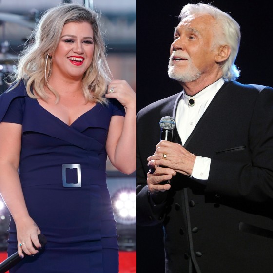 Kelly Clarkson honors Kenny Rogers in latest bathroom installment of  'Kellyoke'