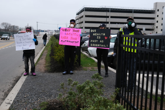 Image: Amazon Workers At Staten Island Warehouse Strike Over Coronavirus Protection