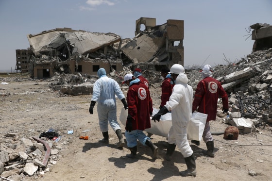 Seven-Day After, Airstrikes' Victims Still In Rubble In Yemen 2019