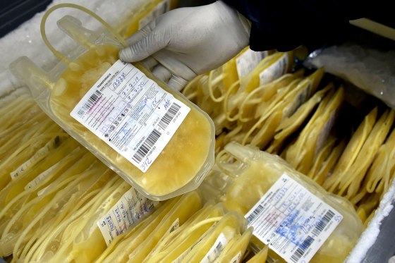 Image: BOLIVIA-HEALTH-VIRUS-PLASMA