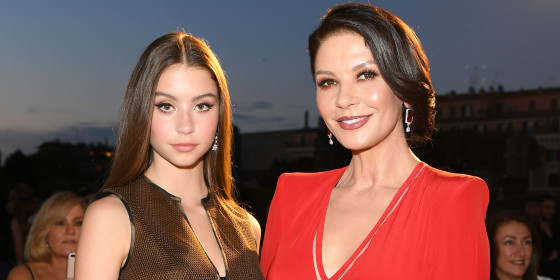 Catherine Zeta-Jones shares photo of daughter, Carys Zeta Douglas