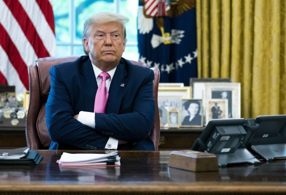 Image: Trump Meets With Cabinet Members, Members Of Congress On Stimulus Payments