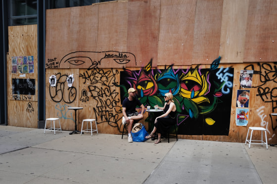 Image: Chain Retailers And Restaurants Close Manhattan Locations As Pandemic Hurts City Especially Hard